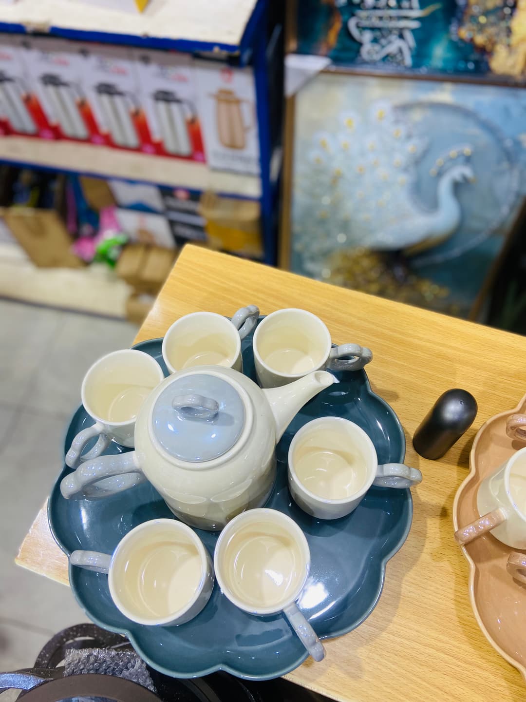 beige and gray Bimei ceramic tea set