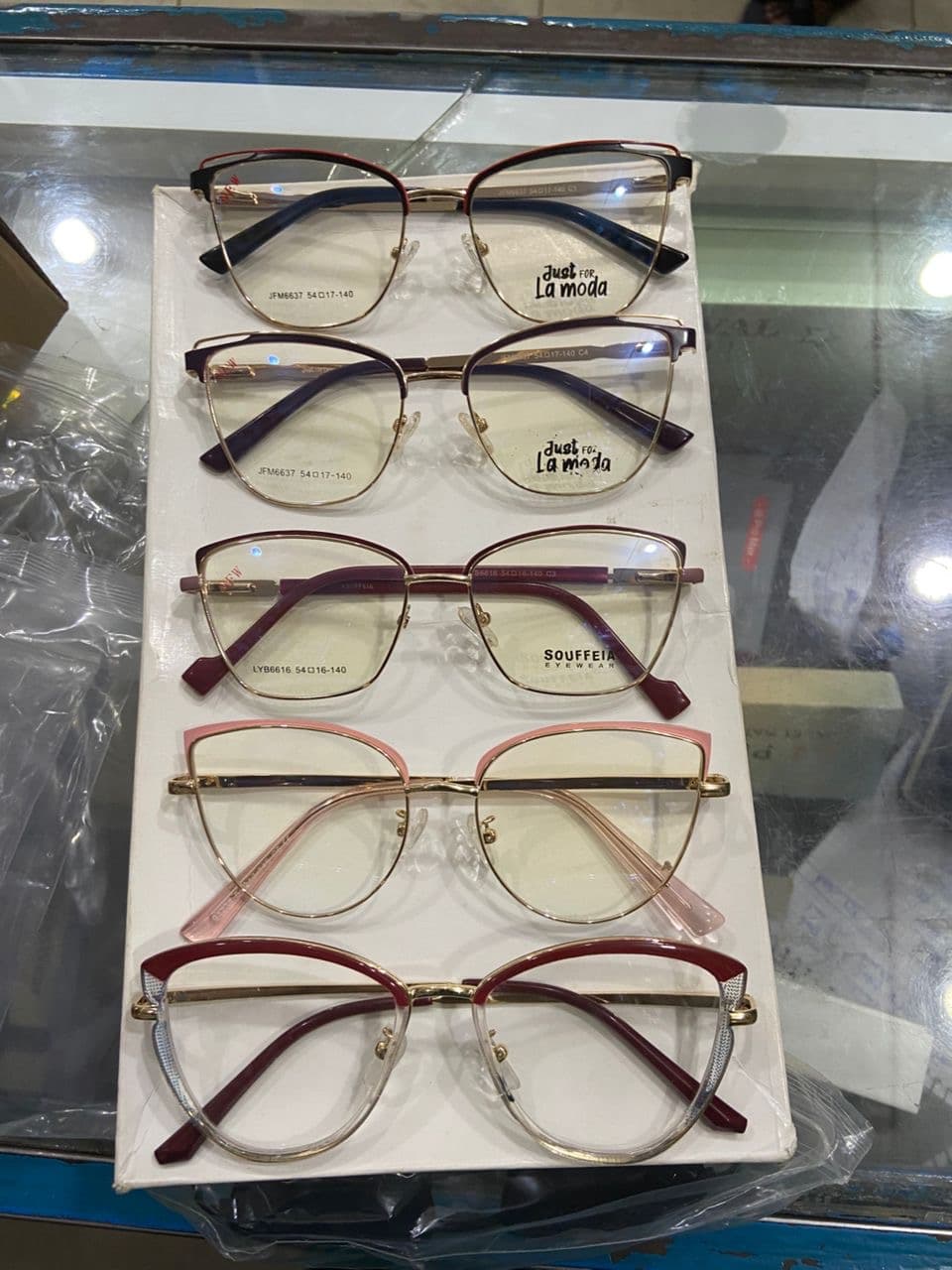 cat-eye glasses